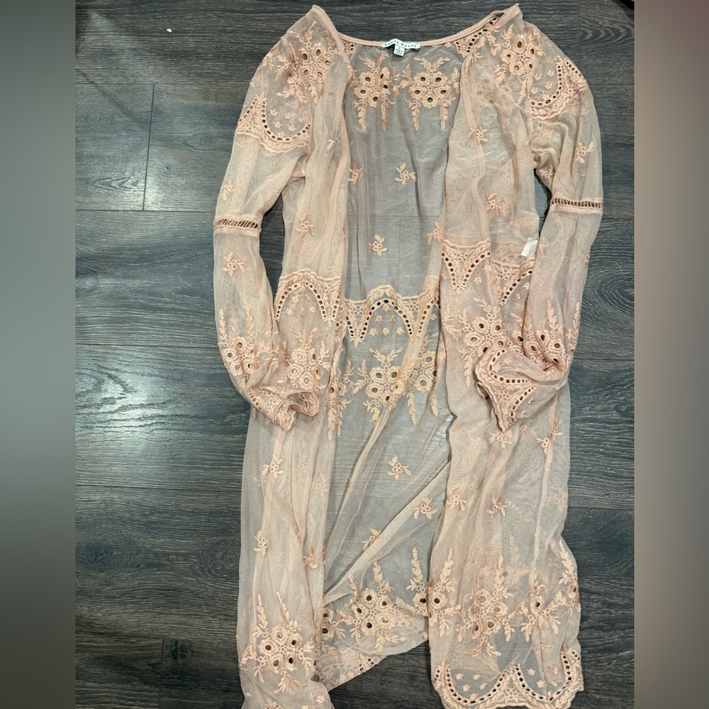 Blush colored kimono size L (fits like Small)